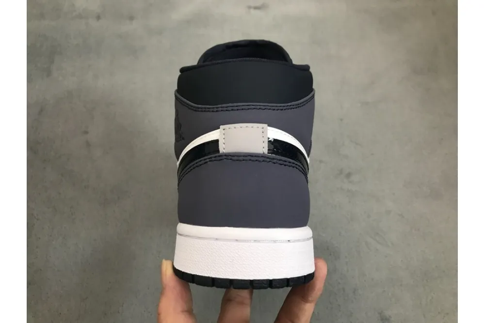Reps StockX Shoes Air Jordan 1 Mid Sanded Purple 554724-445??