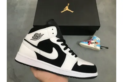  Air Jordan 1 Mid Tuxedo 554724-113 02