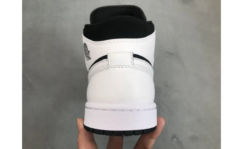 Reps StockX Shoes Air Jordan 1 Mid Tuxedo Black White 554724-113??