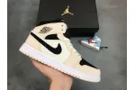 Reps StockX Shoes Air Jordan 1 Mid Barely Orange BQ6472-800??