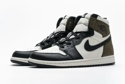  Air Jordan 1 Retro High OG Dark Mocha 555088-105 02
