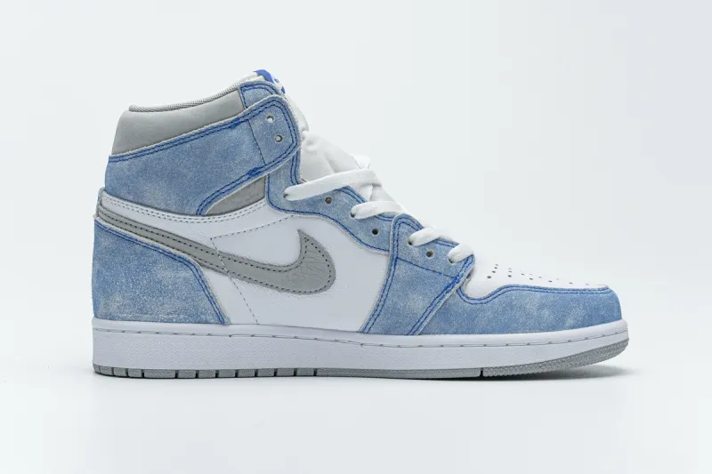 Hyper Royal Jordan 1