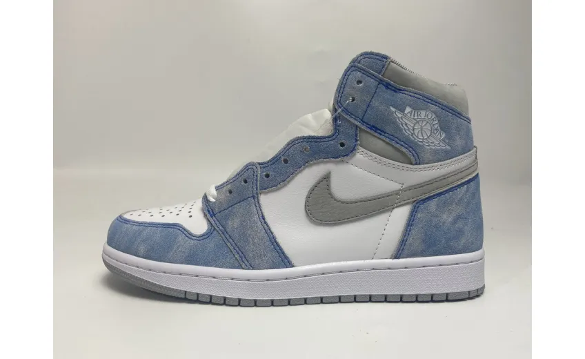  Air Jordan 1 High OG Hyper Royal 555088-402