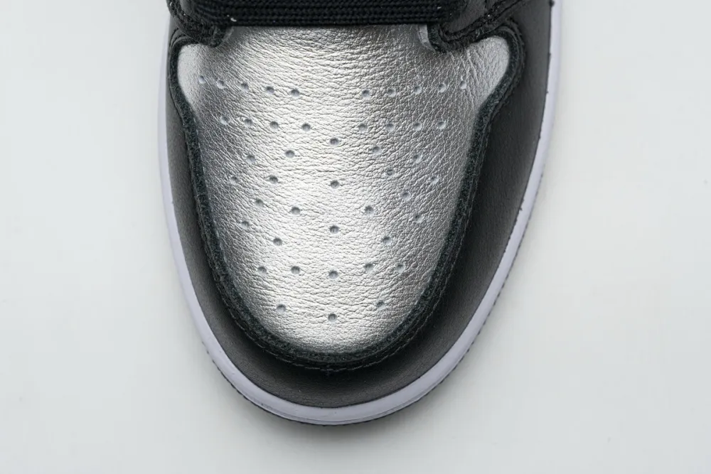 Reps StockX Shoes Air Jordan 1 High Silver Toe CD0461-001??