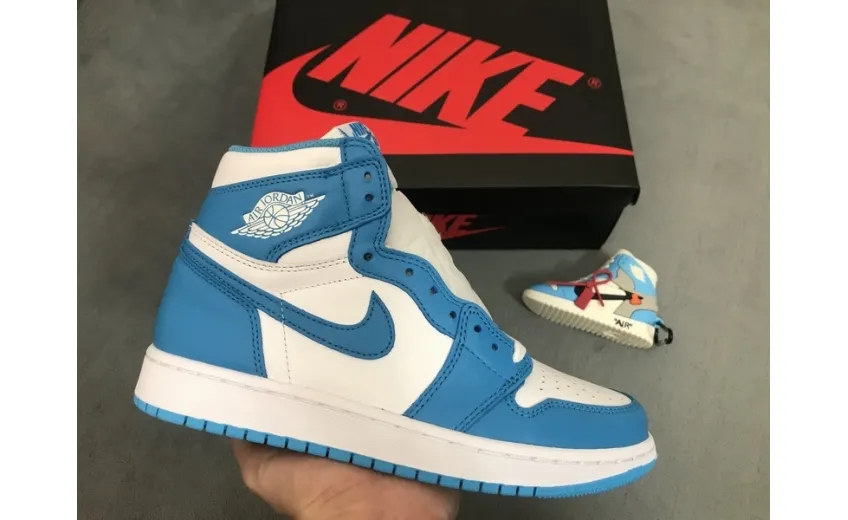 Reps StockX Shoes Air Jordan 1 Retro UNC Blue 555088-117??