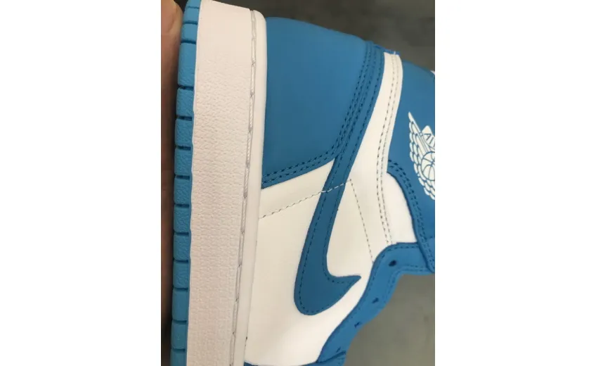 Reps StockX Shoes Air Jordan 1 Retro UNC Blue 555088-117??