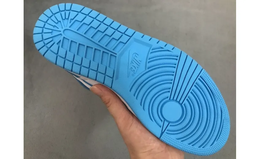 Reps StockX Shoes Air Jordan 1 Retro UNC Blue 555088-117??