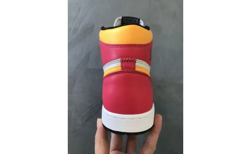 Reps StockX Shoes Air Jordan 1 High OG Light Fusion Red 555088-603??