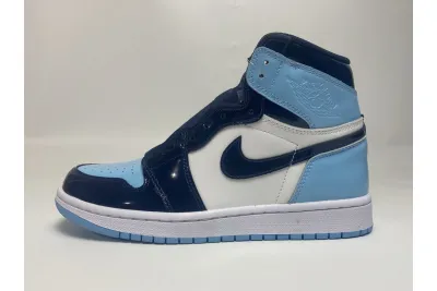  Air Jordan 1 Retro High OG UNC Patent Blue CD0461-401 02
