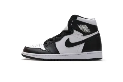 Air Jordan 1 Retro High OG Black White 555088-010 01