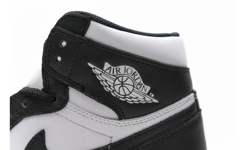Black And White 1s