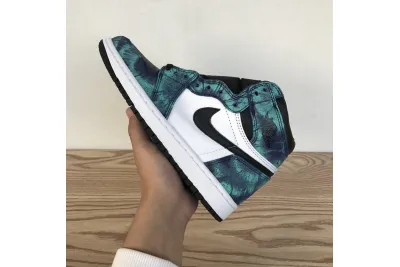  Air Jordan 1 High “Tie-Dye” CD0461-100 02