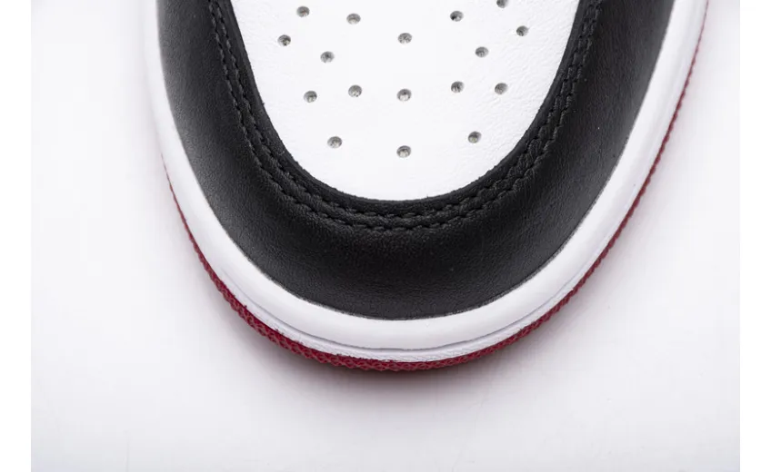 Reps StockX Shoes Air Jordan 1 OG High 'Black Toe' 555088-125??