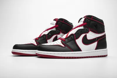  Air Jordan 1 Retro High OG Bloodline 555088-062 02