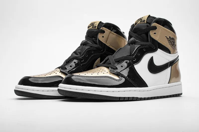 Reps StockX Shoes Air Jordan 1 Retro High OG “Gold Toe” 861428-007??