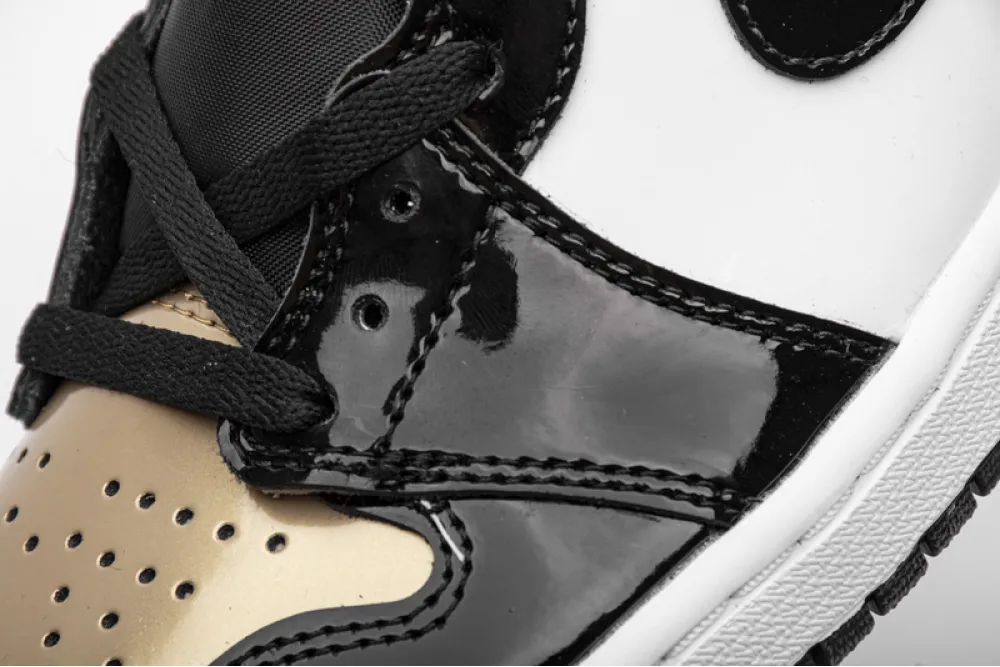 Reps StockX Shoes Air Jordan 1 Retro High OG “Gold Toe” 861428-007??