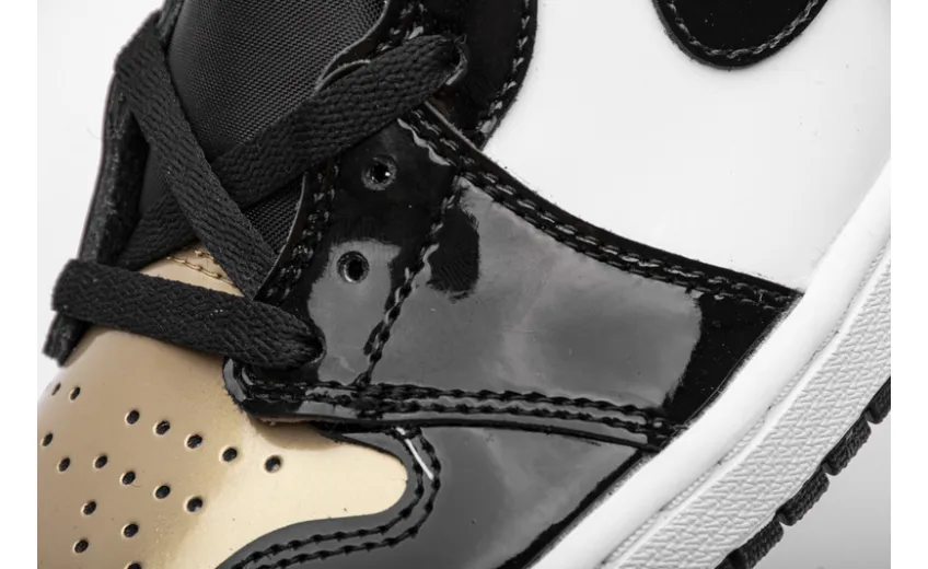 Reps StockX Shoes Air Jordan 1 Retro High OG “Gold Toe” 861428-007??