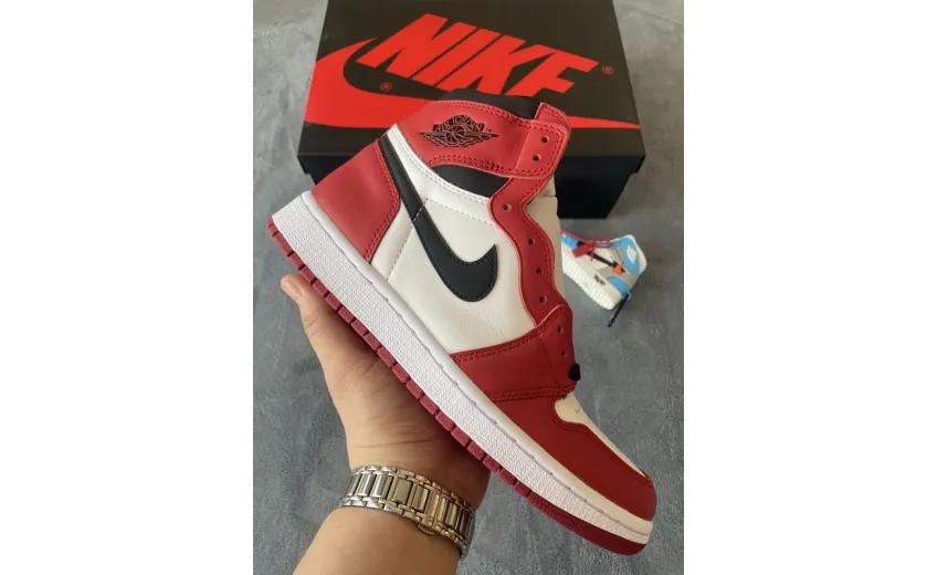 Reps StockX Shoes Air Jordan 1 High OG Chicago Red 555088-101??