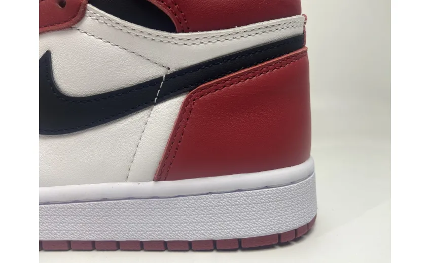 Reps StockX Shoes Air Jordan 1 High OG Chicago Red 555088-101??