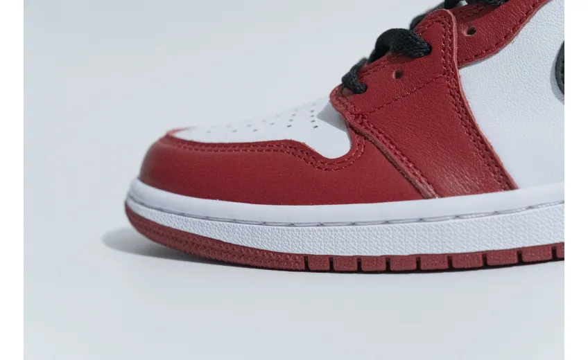 Reps StockX Shoes Air Jordan 1 High OG Chicago Red 555088-101??