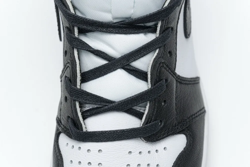 Reps StockX Shoes Air Jordan 1 Retro High Satin 'Black Toe' CD0461-016??