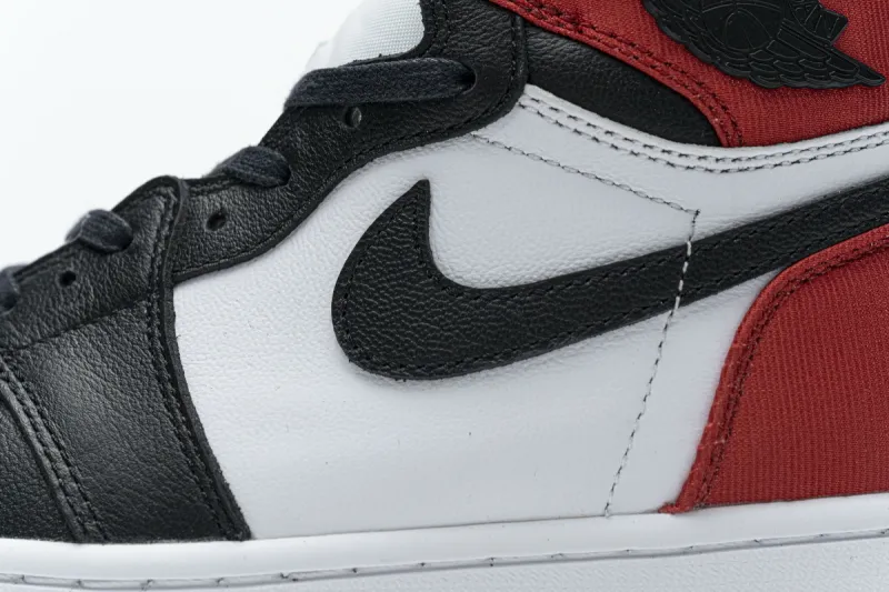 Reps StockX Shoes Air Jordan 1 Retro High Satin 'Black Toe' CD0461-016??