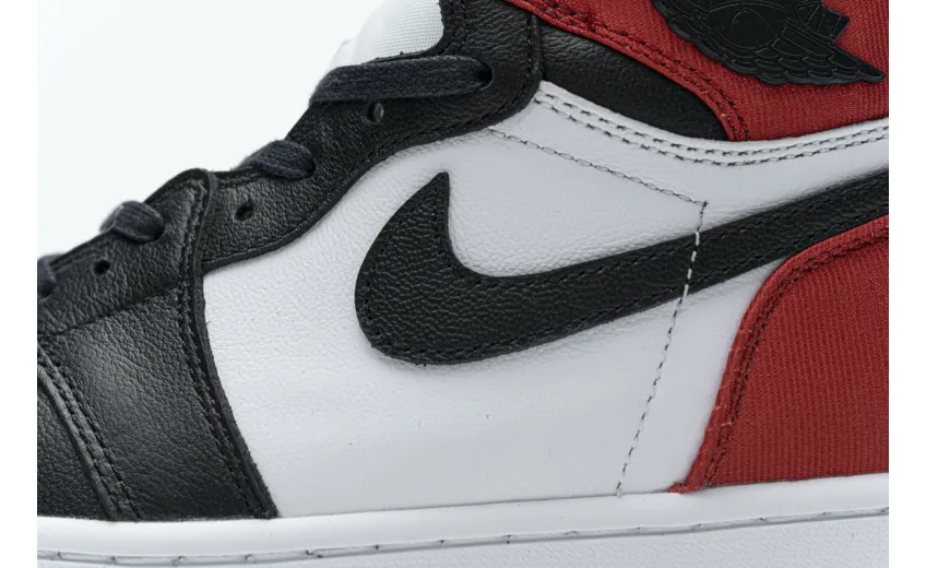 Reps StockX Shoes Air Jordan 1 Retro High Satin 'Black Toe' CD0461-016??