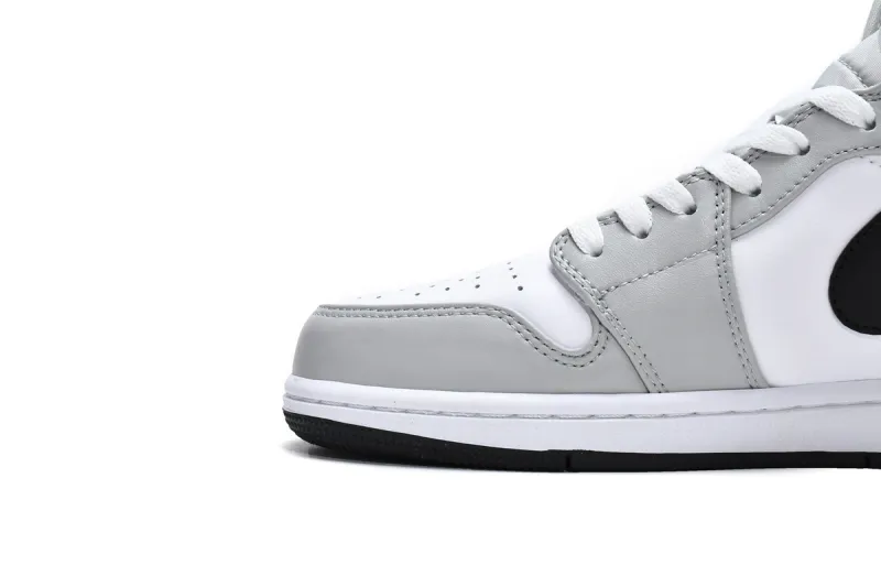 Jordan 1 Light Smoke Grey