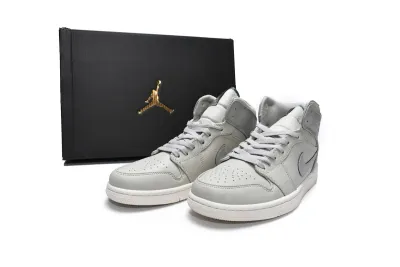  Air Jordan 1 Mid SE Light Bone 852542-003 01