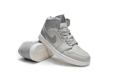  Air Jordan 1 Mid SE Light Bone 852542-003 02