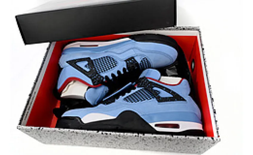 Travis Scott Air Jordan 4
