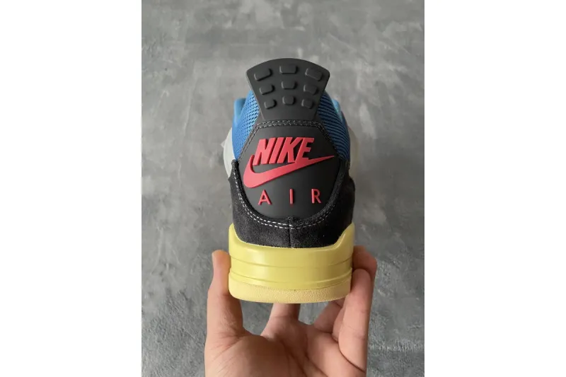 Jordan 4 Retro Union Off Noir?