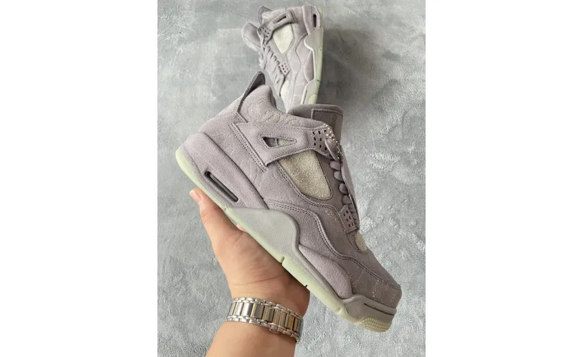 Reps StockX Shoes KAWS X Air Jordan 4 Retro Grey 930155-003??