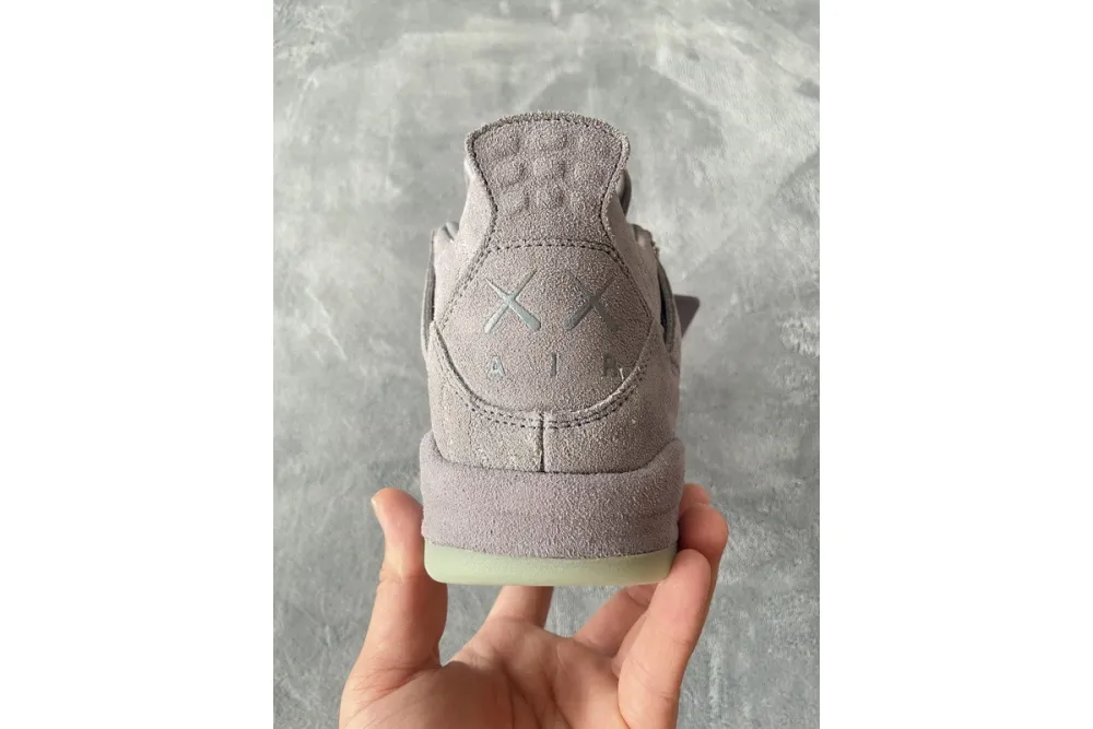 Reps StockX Shoes KAWS X Air Jordan 4 Retro Grey 930155-003??