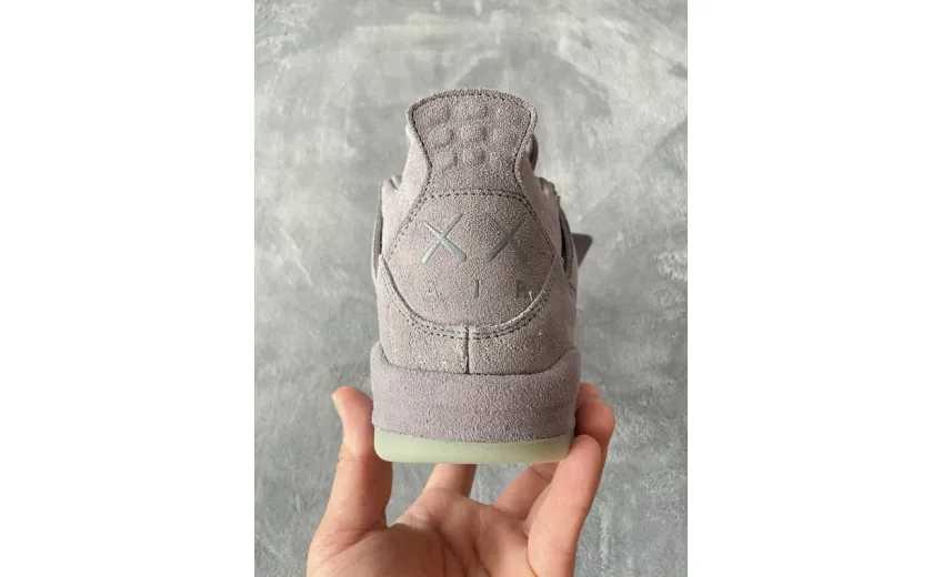 Reps StockX Shoes KAWS X Air Jordan 4 Retro Grey 930155-003??