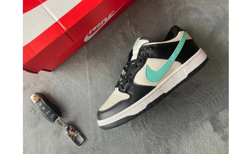 Reps StockX Shoes Nike Dunk SB Low Tiffany Black CW1590-003??