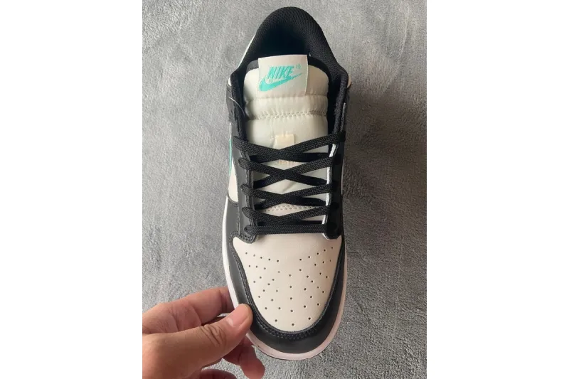Reps StockX Shoes Nike Dunk SB Low Tiffany Black CW1590-003??
