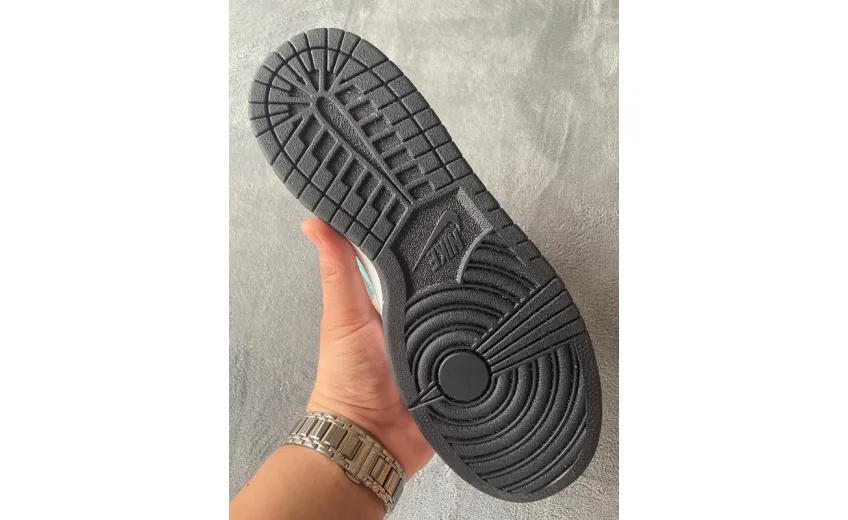 Reps StockX Shoes Nike Dunk SB Low Tiffany Black CW1590-003??