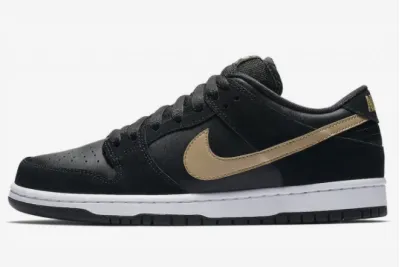  Nike SB Dunk Low Takashi BQ6817-002 01