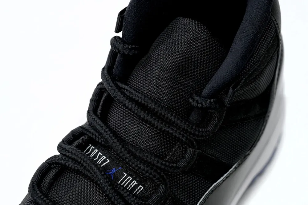 air jordan 11 space jam reps