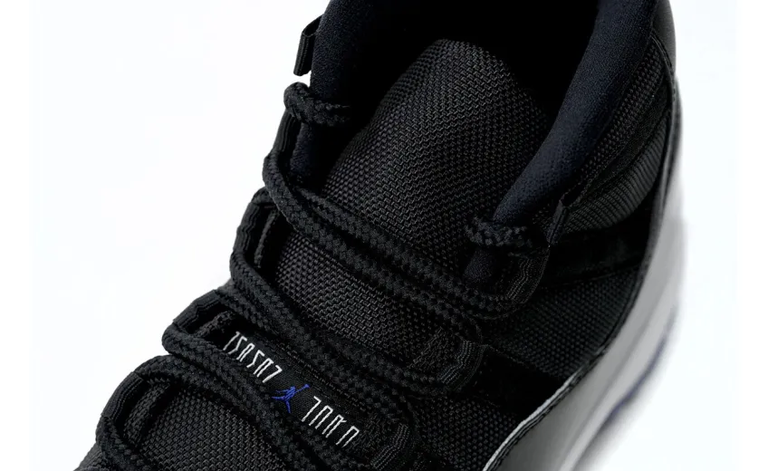 air jordan 11 space jam reps