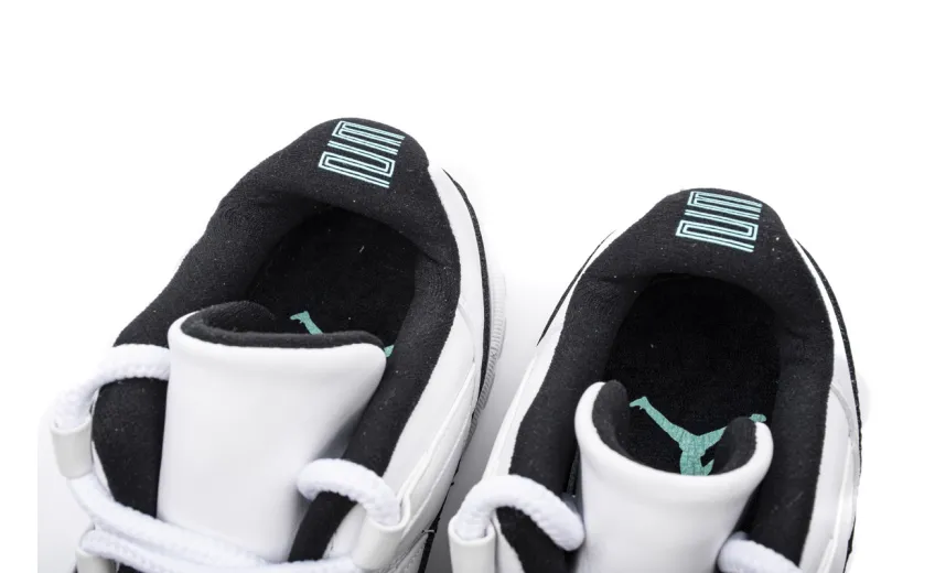 Reps StockX Shoes Air Jordan 11 Emerald Easter Black White 528895-145??