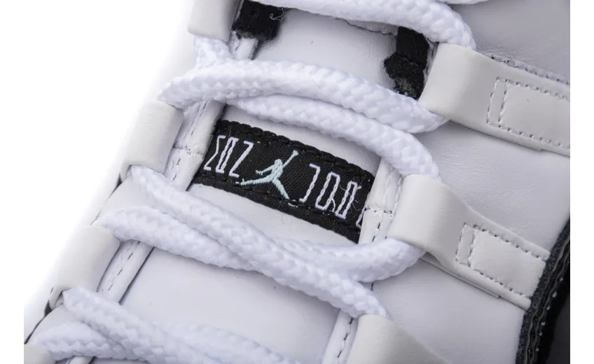 Reps StockX Shoes Air Jordan 11 Emerald Easter Black White 528895-145??