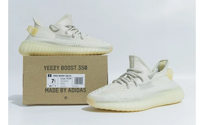 Reps StockX Shoes Adidas Yeezy Boost 350 V2 Light UV Sensitive Green GY3438??
