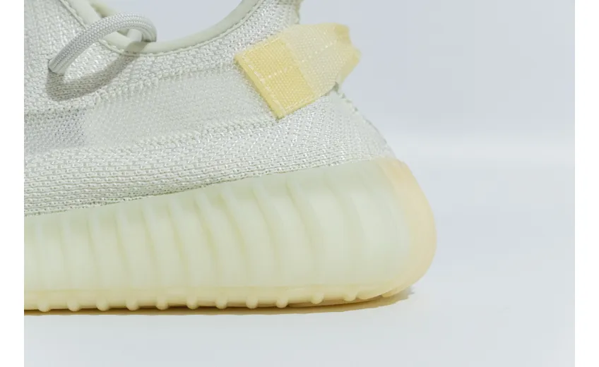 Reps StockX Shoes Adidas Yeezy Boost 350 V2 Light UV Sensitive Green GY3438??