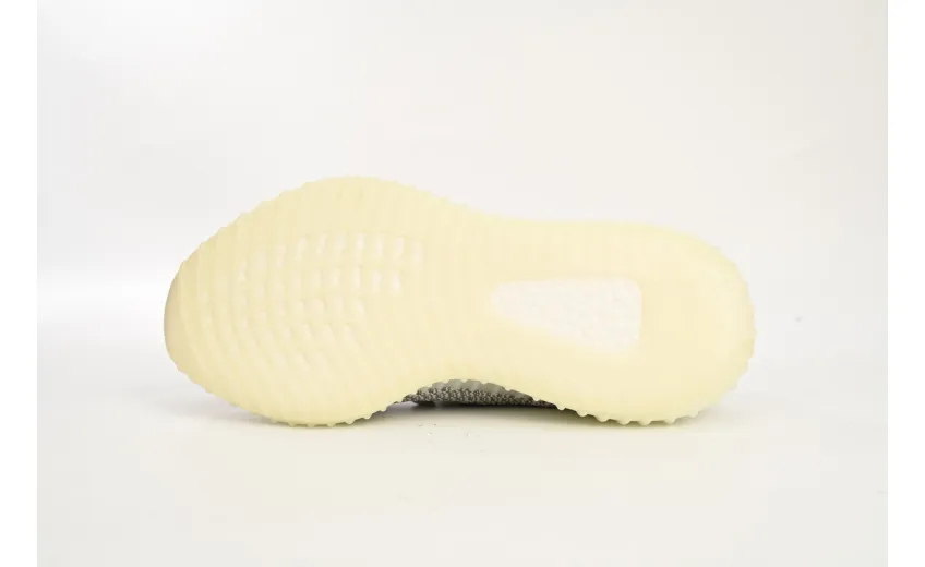 yeezy 350 v2 non reflective static reps