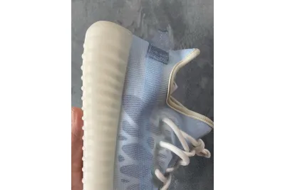  Adidas Yeezy Boost 350 V2 Mono Ice GW2869  02