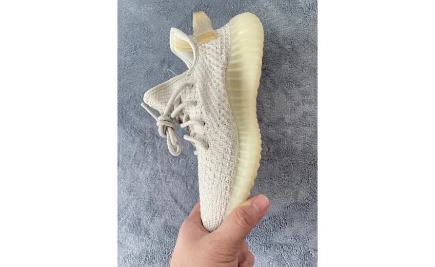 Reps StockX Shoes Adidas Yeezy Boost 350 V2 Light UV Sensitive GY3438??