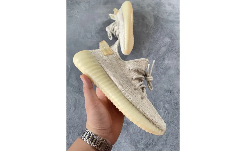 Reps StockX Shoes Adidas Yeezy Boost 350 V2 Light UV Sensitive GY3438??