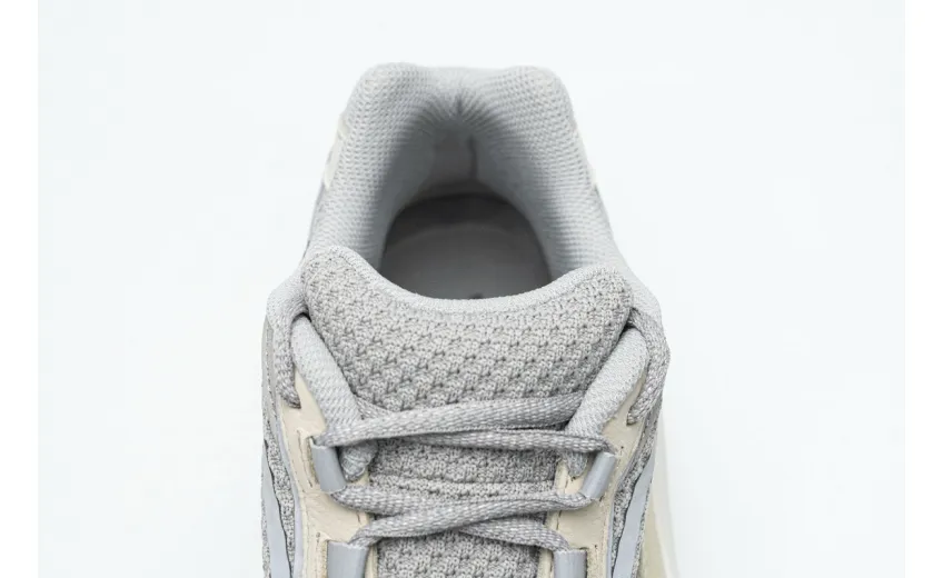 Reps StockX Shoes Adidas Yeezy Boost 700 V2 “Cream” GY7924??